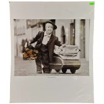   Reprodukciós nyomat 48x58cm – Kim Anderson, Boy with Flowers