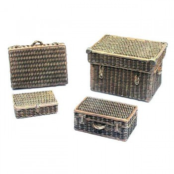 Vallejo Scenery – Wicker Suitcases