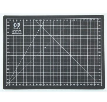 Vágóalátét - öngyógyuló vágólap, centiméteres beosztással, fekete színű - DAFA - A4-es méret, 30x22 cm, 3 mm vastag